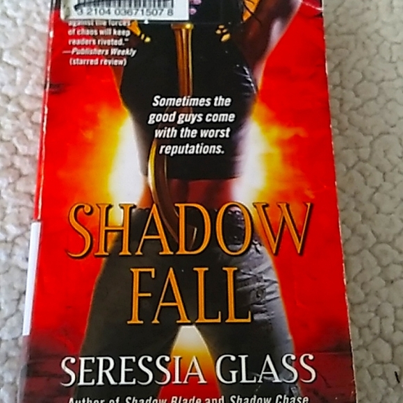 (Free add on) Shadow Fall by Seressia Glass - Picture 1 of 4